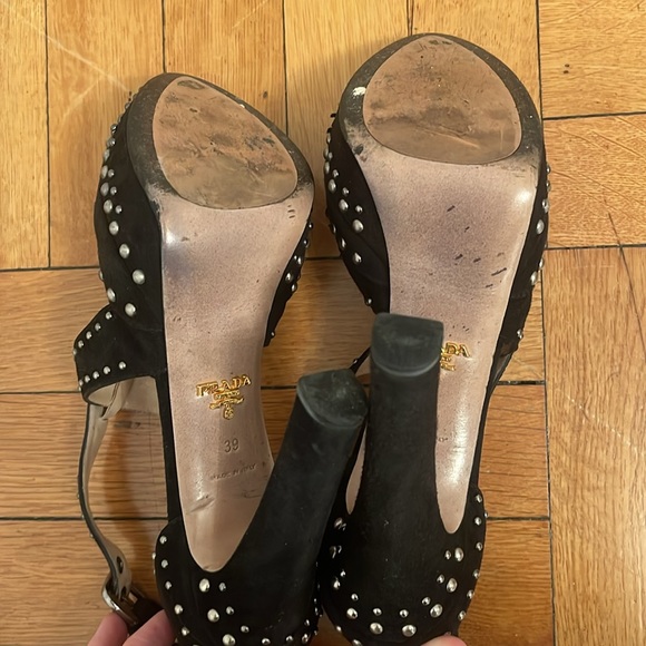 Prada studded peep toe studded sandal heel - Picture 5 of 5